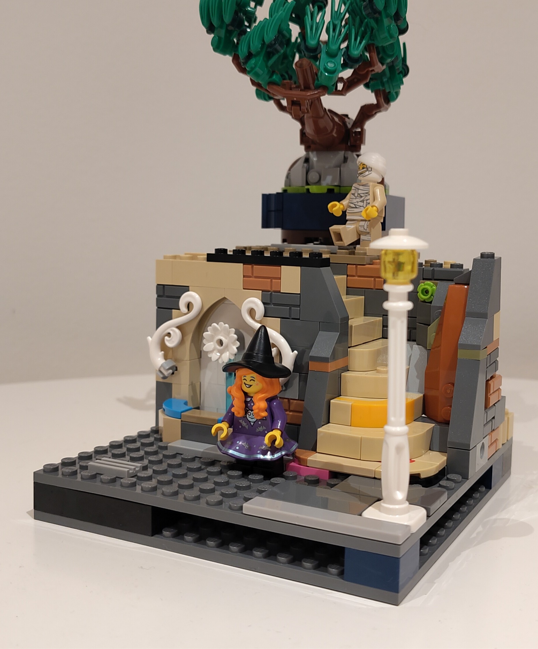 Lego MOC under the working title 'Urban Haven', using a mix of colors while exploring visual balance and building techniques. Snapshot 1 - by Jacob Emcken.